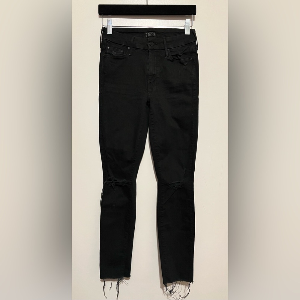 MOTHER Looker Ankle Fray Jeans in Guilty As Sin